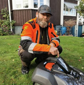 Jan Åkerlind - robotgräsklippare